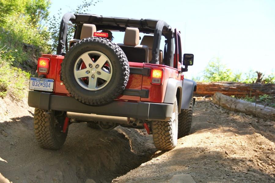 Jeep Wrangler 2012 года  (фото 4 из 56)